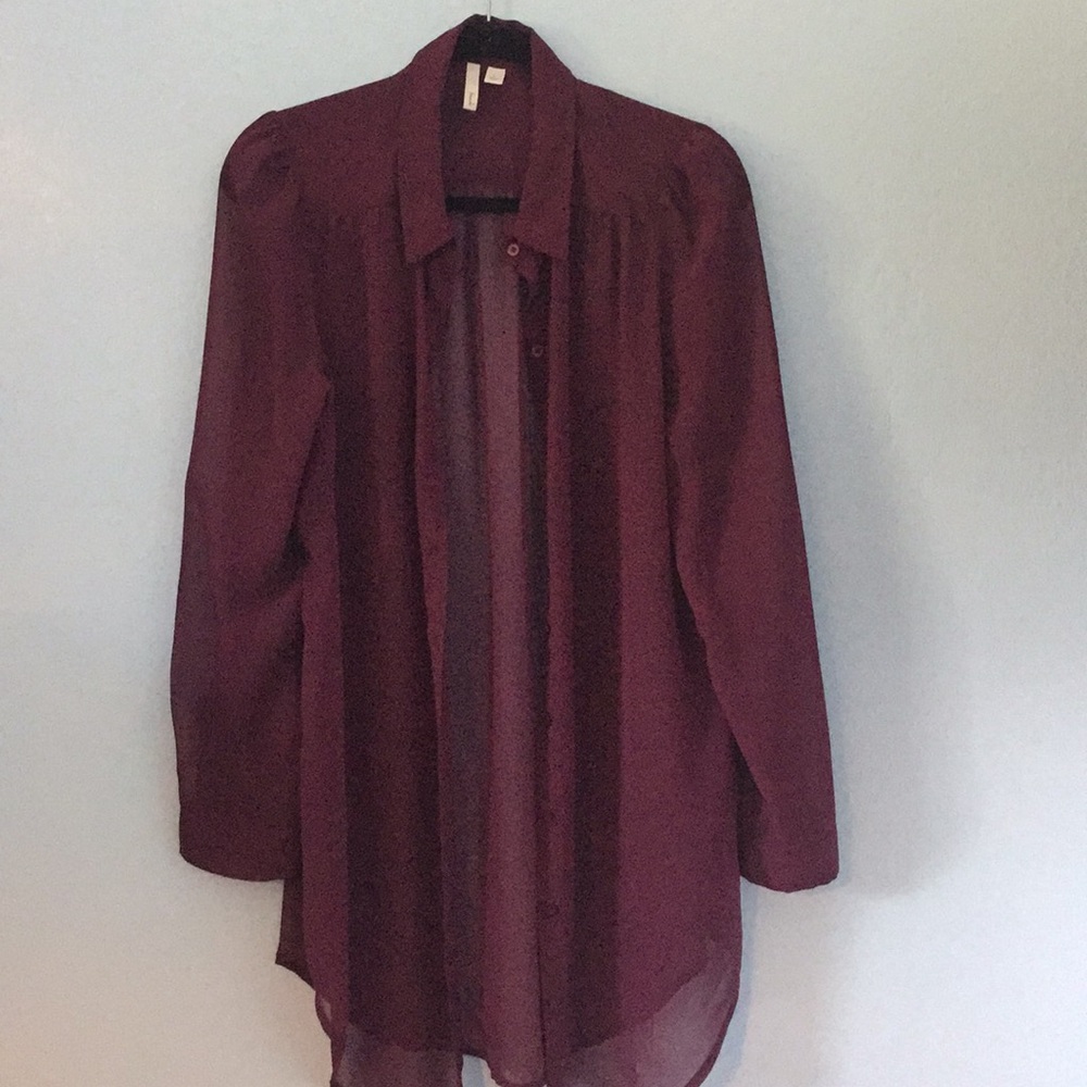 Polyester top [if interested, send me offer, I’ll accept]